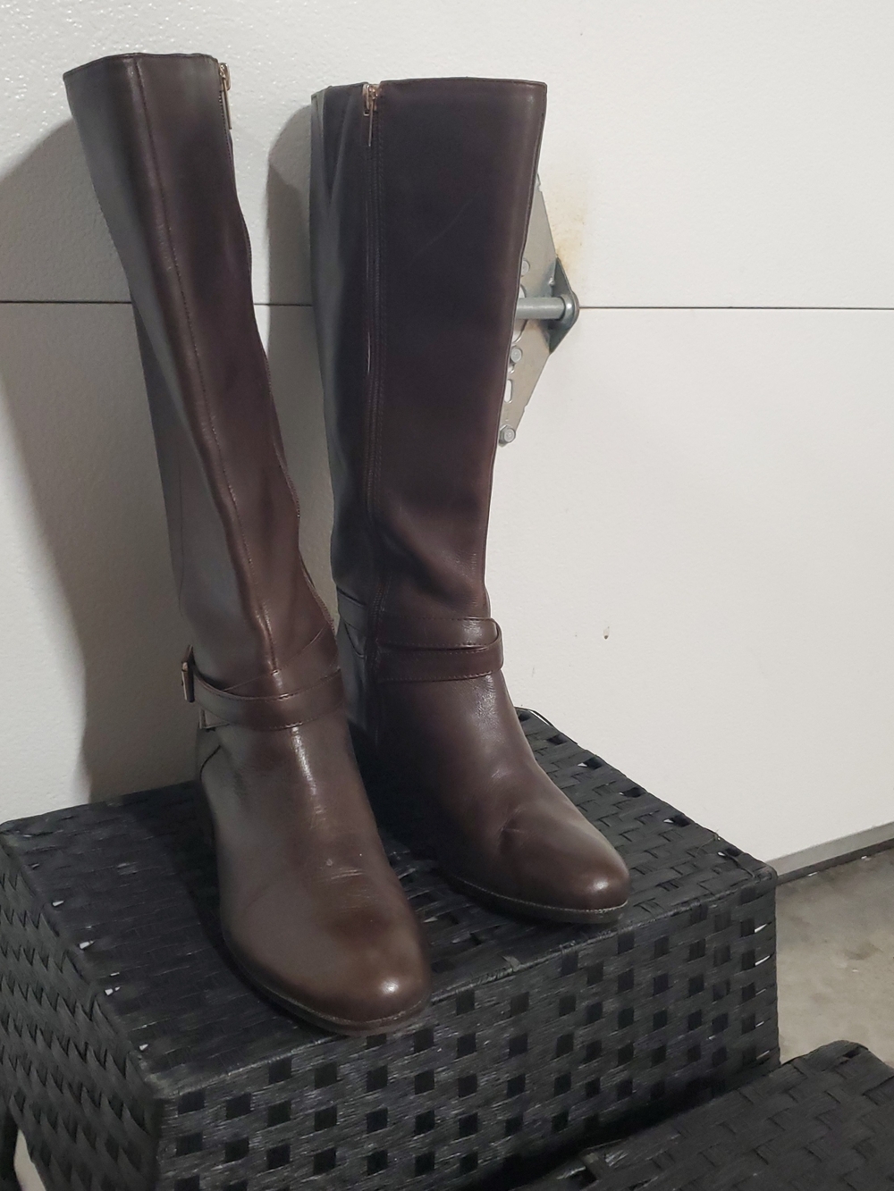 Women's Anne Klien Size 9 1/2 Tall Leather Riding Boots - Brown